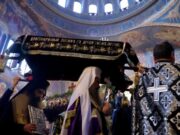 В храмовете у нас отбелязаха Разпети петък с богослужения, миряни се поклониха пред светата плащаница 2026 В храмовете у нас отбелязаха Разпети петък с богослужения, миряни се поклониха пред светата плащаница 2026