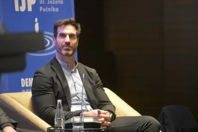 (intervju) dr. Niko gamulin: odzivi so bili podobni barskemu predavanju, kjer zmaga tisti, ki pridobi na svojo stran dovolj ljudi, da preglasijo tistega, ki bi želel nekaj povedati 2026 - pravosodje - iustitia. Bg Fokus (intervju) dr. Niko gamulin: odzivi so bili podobni barskemu predavanju, kjer zmaga tisti, ki pridobi na svojo stran dovolj ljudi, da preglasijo tistega, ki bi želel nekaj povedati 2026 intervju niko gamulin odzivi bili podobni barskemu pred fokus iustitia. Bg piše: andrej sekulović
dr. Niko gamulin je strokovnjak za strojno učenje in umetno inteligenco. S svojo... Iustitia. Bg (intervju) dr. Niko gamulin: odzivi so bili podobni barskemu predavanju, kjer zmaga tisti, ki pridobi na svojo stran dovolj ljudi, da preglasijo tistega, ki bi želel nekaj povedati 2026 2026-04-06 11:10:20 pravosodje - iustitia. Bg fokus