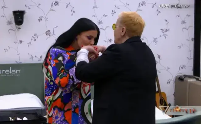 Jonida me lot në sy, surpriza e veçantë dhe “kritika” për këngëtaren 2026