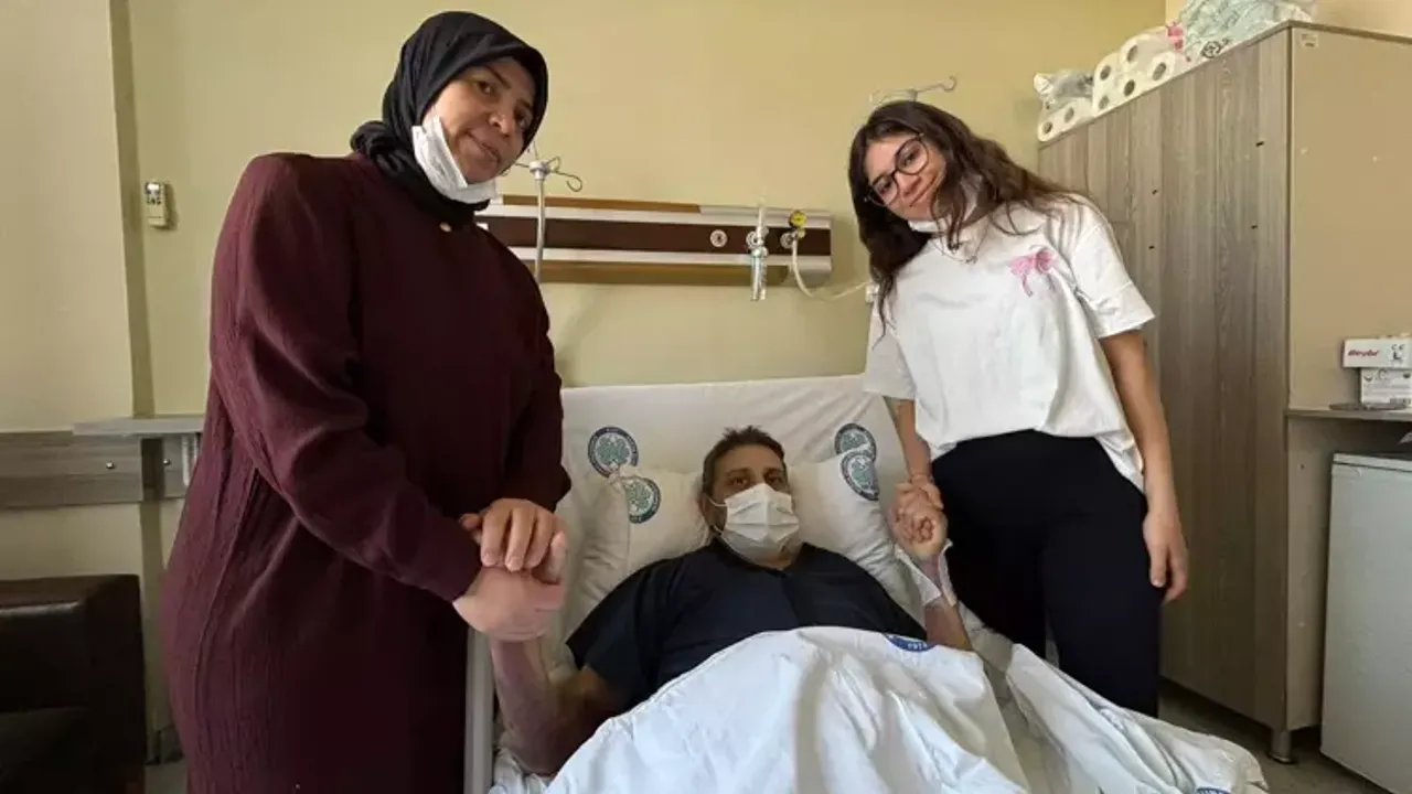 Gündem eşi için 21 kilo verdi, hayatını kurtardı 2026 kilo verdi hayat kurtard 2026 1 gündem iustitia. Bg hastalığın ilerlemesi üzerine doktorlar acil organ nakli kararı verdi. Ancak uygun donör bulunamaması,... Iustitia. Bg eşi için 21 kilo verdi, hayatını kurtardı 2026 2026-04-19 11:56:00 adalet - iustitia. Bg gündem