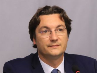 Politika крум зарков: бсп се намира в ситуация на преосмисляне 2026 krum zarkov bsp namira situatsiya preosmislyane 2026 1 politika &ldquo;българската социално-икономическа обстановка е тежка. Войните допринасят за това, но не е само това&rdquo;, каза в интервю за бнр лидерът на бсп крум зарков. &ldquo;имаме структурен... Iustitia. Bg крум зарков: бсп се намира в ситуация на преосмисляне 2026 2026-04-26 10:05:05 юстиция politika