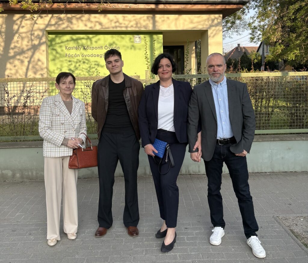 Választás 2026 dőlnek a választási rekordok, éleződik a verseny és a feszültség 2026 lnek laszt rekordok lez dik verseny fesz lts 2026 2 választás 2026 iustitia. Bg -már a délelőtti órákban kirajzolódott, hogy rendkívüli választási nap zajlik: a részvétel nemcsak... Iustitia. Bg dőlnek a választási rekordok, éleződik a verseny és a feszültség 2026 2026-04-12 11:29:39 igazságszolgáltatás - iustitia. Bg választás 2026