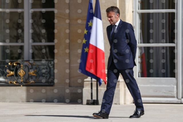 Макрон призова Пезешкиан да използва възможността за постигане на трайна деескалация Макрон призова Пезешкиан да използва възможността за постигане на трайна деескалация 2026