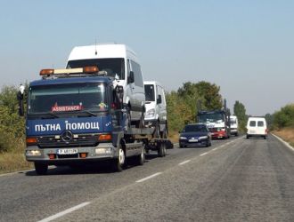 Общество мррб забрани изрично безплатната пътна помощ по магистралите 2026 mrrb zabrani izrichno bezplatnata patna pomosht magistr 1 общество разрасналата се изневиделица безплата услуга "пътна помощ" по републиканските пътища за сметка на апи вече е категорично забранена. Министерство на регионалното развитие и... Iustitia. Bg мррб забрани изрично безплатната пътна помощ по магистралите 2026 2026-04-09 11:06:55 юстиция общество