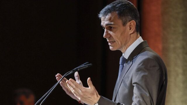 Sánchez ordena un desembarco de ministros en Andalucía para arropar a Montero en una campaña que reivindica el orgullo de la marca 2026