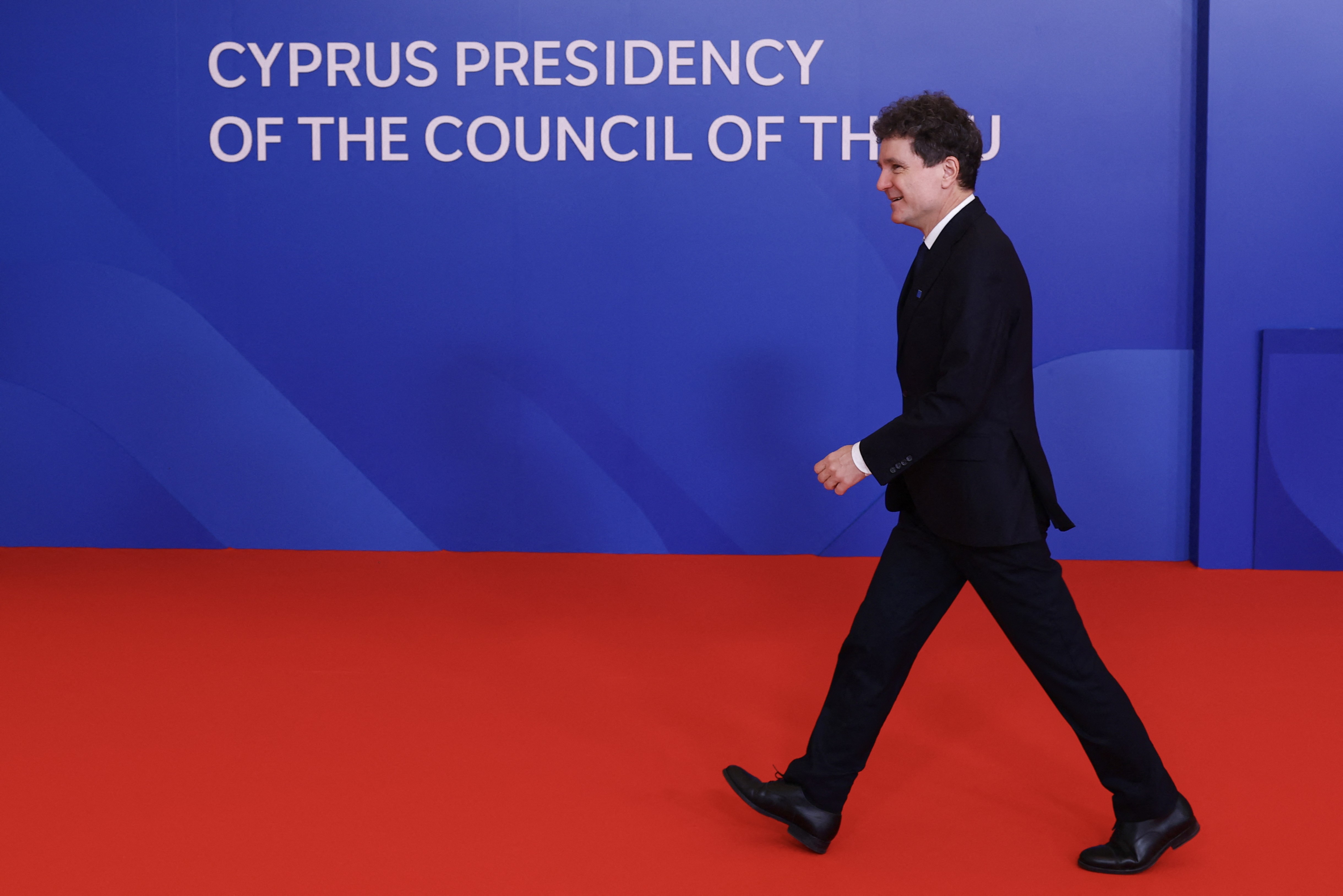 Nicușor dan participă la reuniunea informală a consiliului european. Ce teme sunt pe agendă 2026 nicu dan particip reuniunea informal consiliului europe iustitia. Bg nicușor dan participă, pentru a doua zi, la reuniunea informală a consiliul european. Gazda cipru spune... Iustitia. Bg nicușor dan participă la reuniunea informală a consiliului european. Ce teme sunt pe agendă 2026 2026-04-24 08:26:16 justiţie - iustitia. Bg