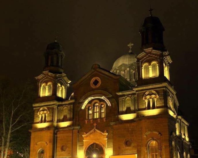 Община бургас ще предава на живо пасхалната служба от храм „св. Св. Кирил и методий“ 2026 - юстиция Img