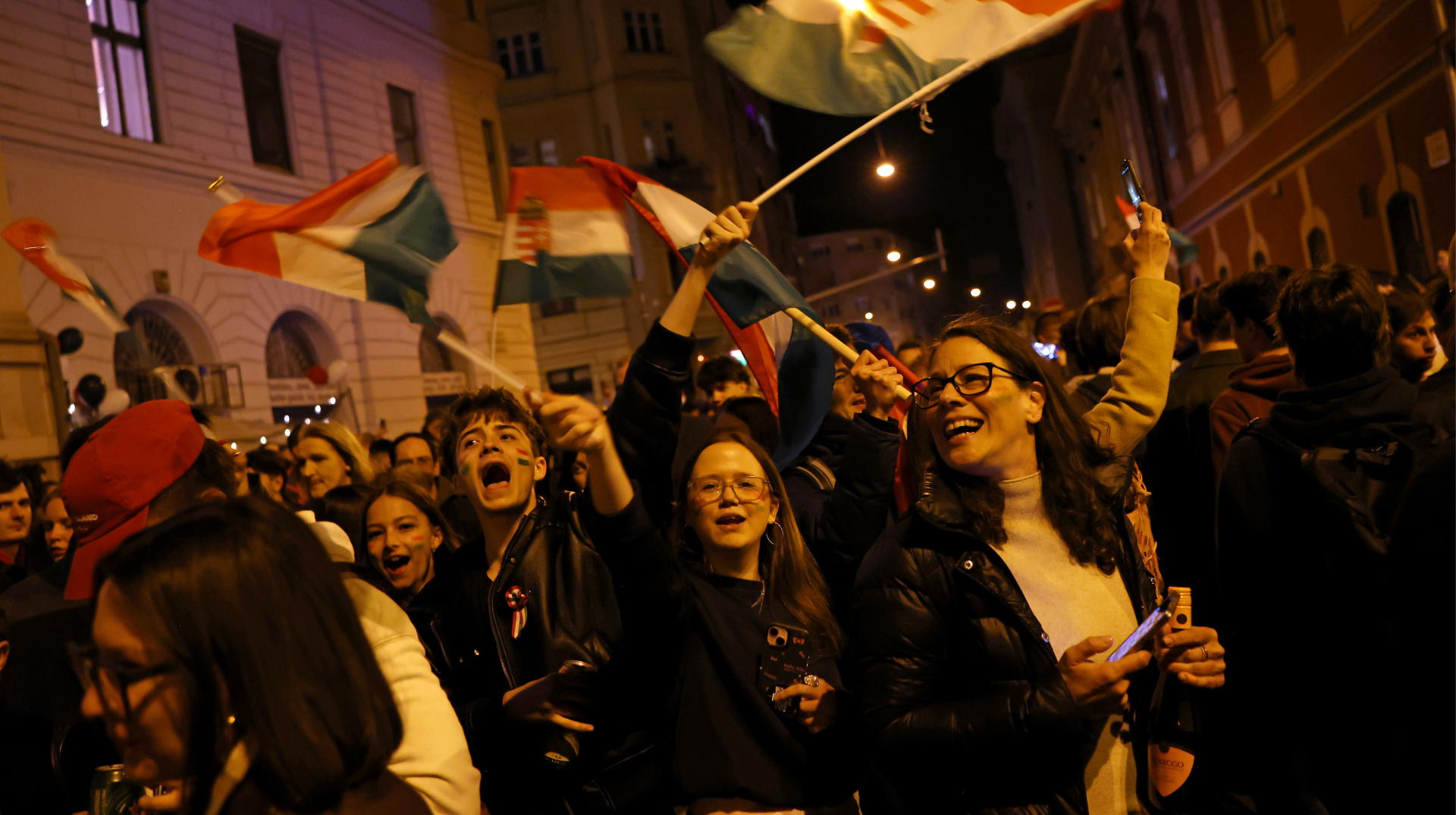 Опозиційна партія "тиса" здобула конституційну більшість у парламенті угорщини 2026 - справедливість - юстиция Новини опозиційна партія "тиса" здобула конституційну більшість у парламенті угорщини 2026 opozitsiyna partiya tisa zdobula konstitutsiynu bilyshi новини угорська опозиційна партія "тиса" на чолі з петером мадяром сформує одноосібну більшість та контролюватиме понад... Iustitia. Bg опозиційна партія "тиса" здобула конституційну більшість у парламенті угорщини 2026 2026-04-12 23:08:00 справедливість - юстиция новини