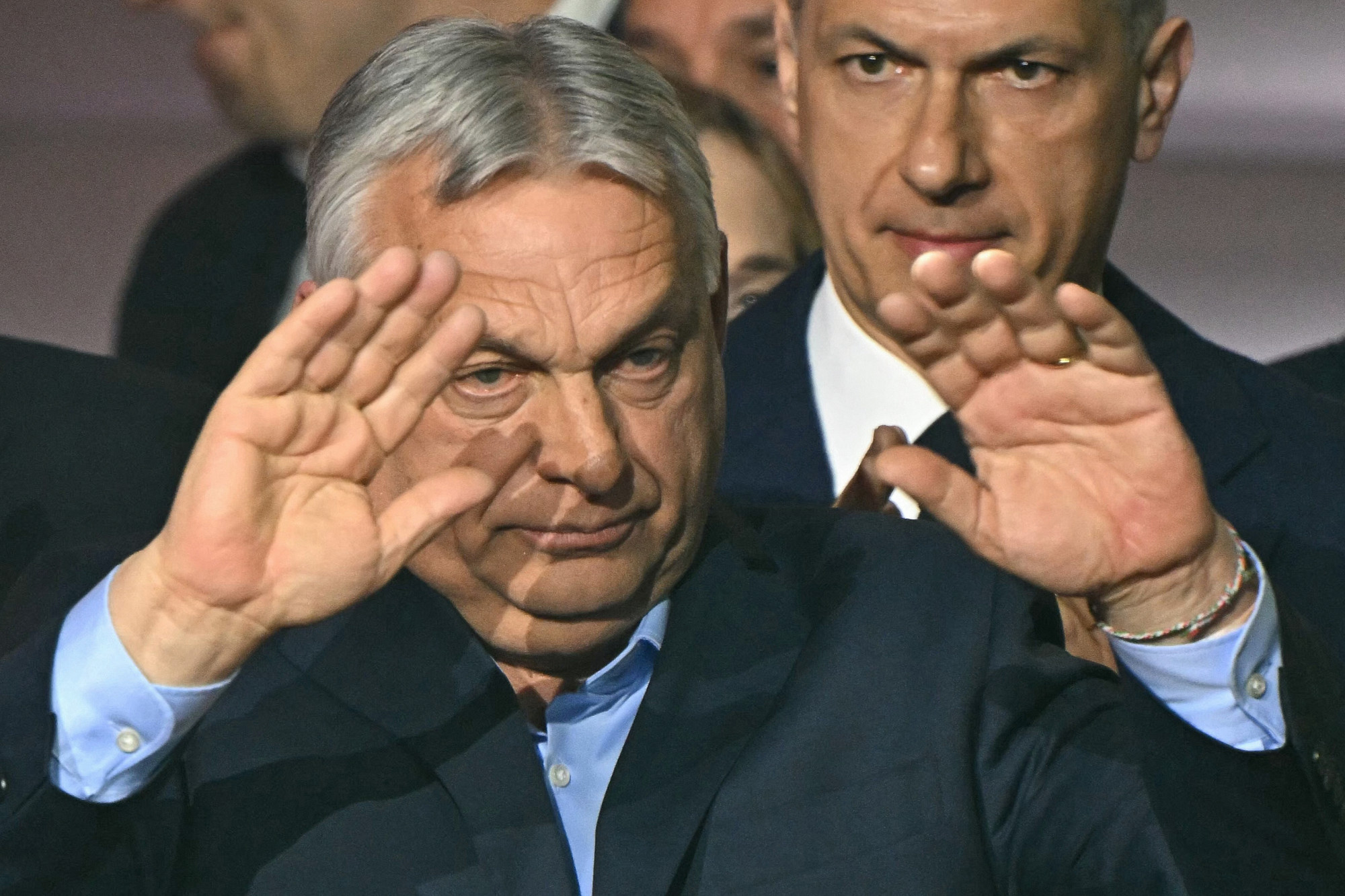 Orbán: a luxizás szerepet játszott a választási eredményben, ennek a folytatása öngyilkosság lenne 2026 - igazságszolgáltatás - iustitia. Bg Fidesz orbán: a luxizás szerepet játszott a választási eredményben, ennek a folytatása öngyilkosság lenne 2026 orb luxiz szerepet tszott laszt eredm nyben ennek folyt fidesz iustitia. Bg a vasárnapi vereség után orbán viktor először a patriótán... Iustitia. Bg orbán: a luxizás szerepet játszott a választási eredményben, ennek a folytatása öngyilkosság lenne 2026 2026-04-16 18:23:55 igazságszolgáltatás - iustitia. Bg fidesz