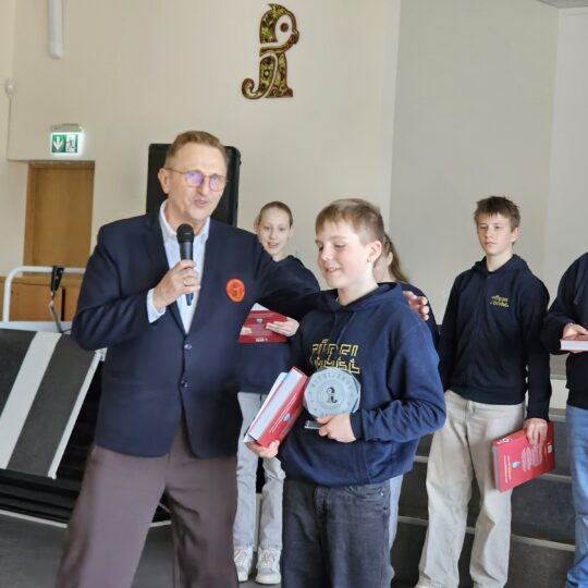 Aktualijos paaiškėjo protingiausias „tūbelietis“: rokiškio progimnazijoje triumfavo šeštokas (foto) 2026 paai protingiausias belietis roki kio progimnazijoje tr 5 aktualijos iustitia. Bg gimtasis rokiškis
balandžio 8-ąją, rokiškio juozo tūbelio progimnazijoje vyko jau tradicija tapęs žinių konkursas „tūbelietis 2026“, kuriame dėl garbingo titulo susirėmė patys... Paaiškėjo protingiausias „tūbelietis“: rokiškio progimnazijoje triumfavo šeštokas (foto) 2026 2026-04-08 13:03:47 teisingumas - iustitia. Bg aktualijos