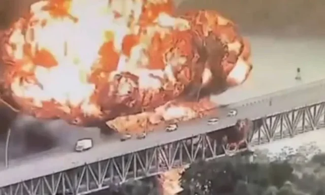 Παναμάς: Σοκαριστική έκρηξη βυτιοφόρου στη Διώρυγα ΒΙΝΤΕΟ Παναμάς: Σοκαριστική έκρηξη βυτιοφόρου στη Διώρυγα ΒΙΝΤΕΟ 2026