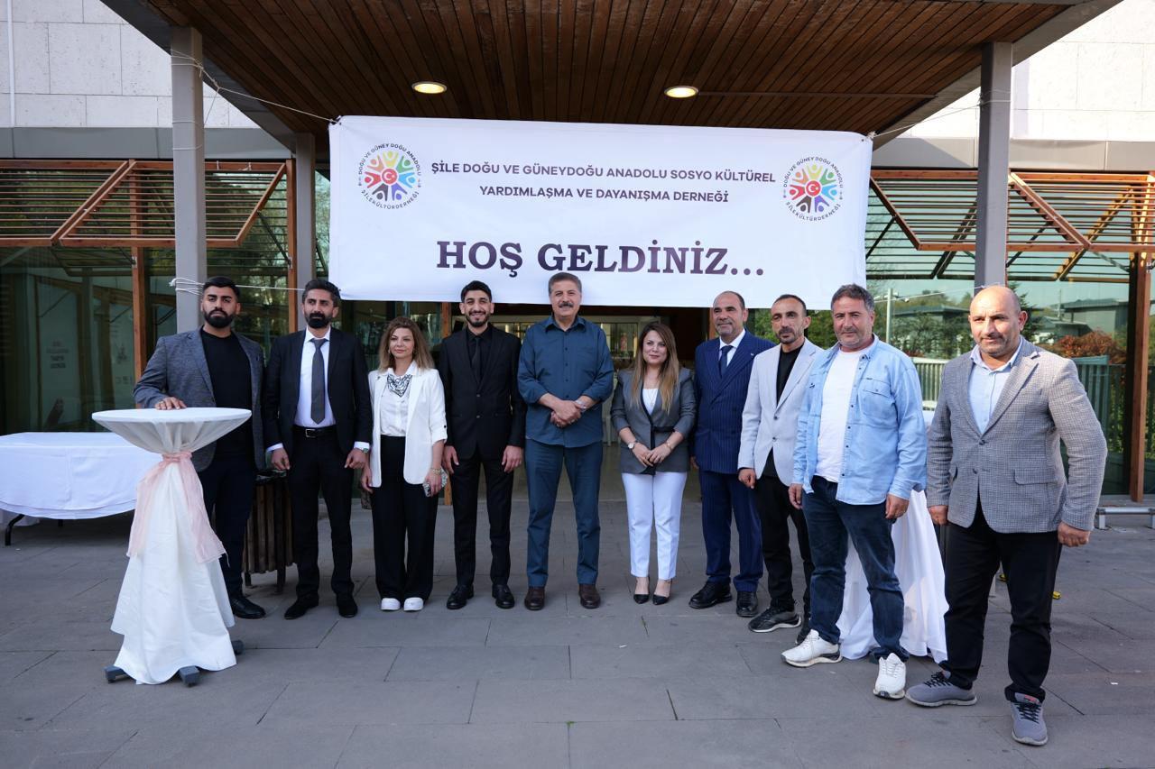 Si̇yaset ak parti i̇stanbul milletvekilleri her cuma sahada 2026 parti stanbul milletvekilleri her cuma sahada 2026 3 si̇yaset iustitia. Bg ak parti i̇stanbul milletvekilleri, her hafta cuma günü i̇stanbul’un üç bölgesinde gerçekleştirdikleri... Iustitia. Bg ak parti i̇stanbul milletvekilleri her cuma sahada 2026 2026-04-27 00:50:00 adalet - iustitia. Bg si̇yaset