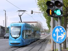 PUTNICI U ŠOKU Usred vožnje odvezao tramvaj u spremište: ‘Idem doma, nije mi došla zamjena’ 2026 PUTNICI U ŠOKU Usred vožnje odvezao tramvaj u spremište: ‘Idem doma, nije mi došla zamjena’ 2026
