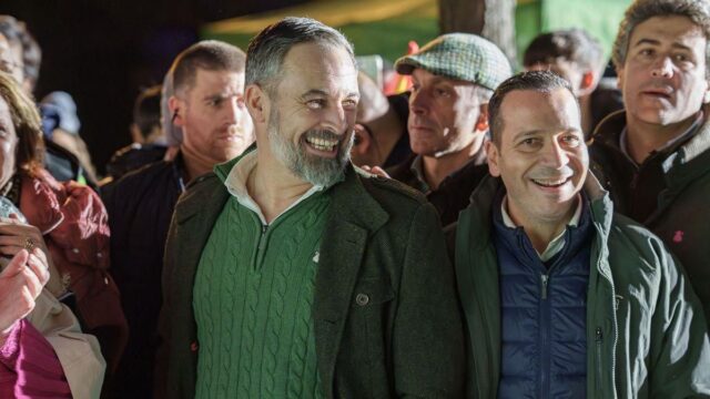 Reformar la ley de extranjería para dar "prioridad nacional": el pacto de PP y Vox en Extremadura incluye medidas que no son de su competencia 2026