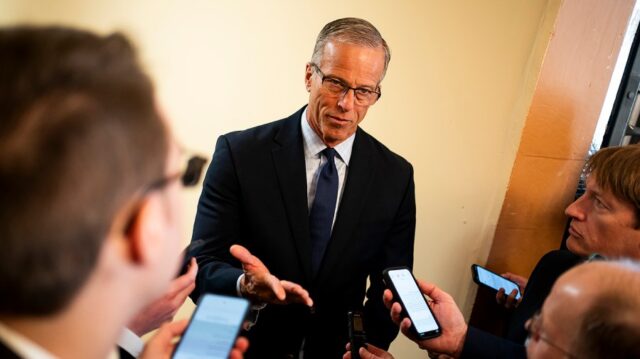 Senate Republicans adopt budget resolution in late-night voting marathon 2026