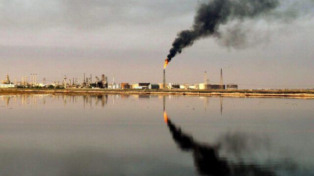 53 países unen fuerzas para abandonar los combustibles fósiles en plena crisis por la guerra de Irán 2026