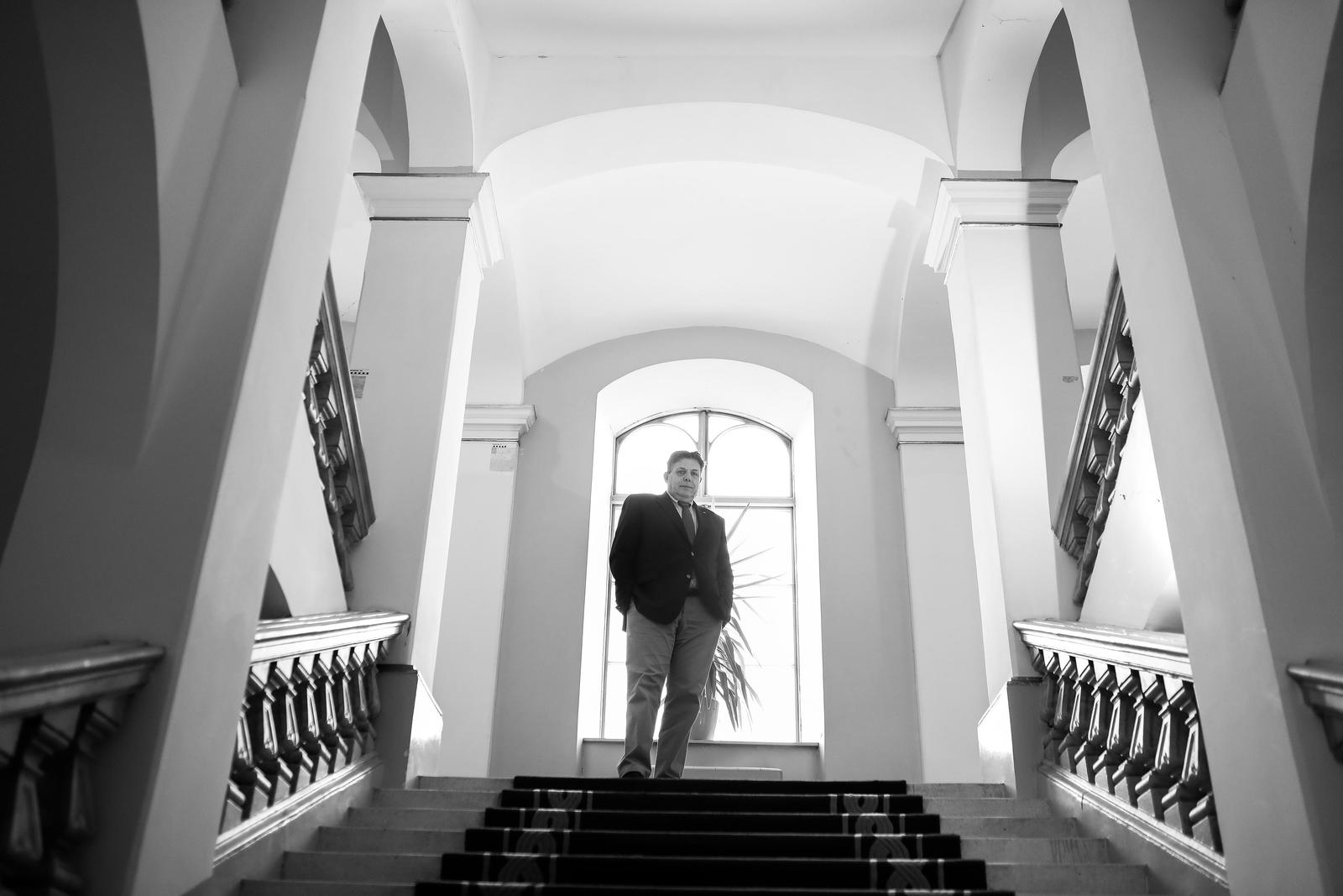 1460 slučaj švicarac ‘đuro sessa i još četvero članova vijeća u slučaju franak stat će na stranu banaka i traže još dva glasa’ 2026 slu vicarac uro sessa etvero lanova vije slu aju franak 2 1460 iustitia. Bg iustitia. Bg nacional otkriva kako uoči odluke o novoj šefici vrhovnog suda hrvatska udruga banaka koristi prostor i u slučaju franak, gdje će o sudbini 30 tisuća korisnika kredita u švicarskim francima odlučivati... Slučaj švicarac ‘đuro sessa i još četvero članova vijeća u slučaju franak stat će na stranu banaka i traže još dva glasa’ 2026 2026-04-18 20:11:07 iustitia. Bg pravda - iustitia. Bg 1460