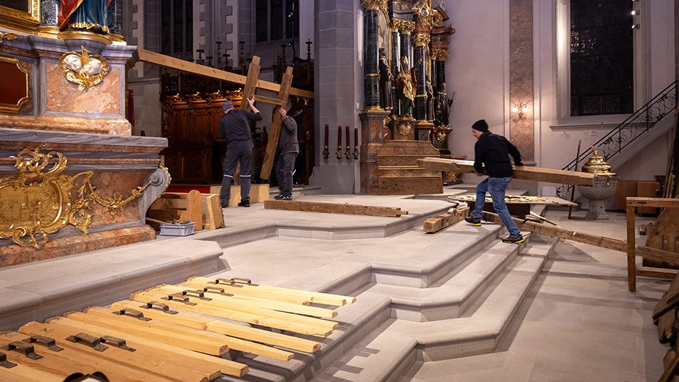 Österlicher hochbetrieb im «moritz» 2026 - justiz Appenzell österlicher hochbetrieb im «moritz» 2026 sterlicher hochbetrieb moritz 2026 29 appenzell unter leitung von standespfarrer lukas hidber, gemeinsam mit pfarrer thomas meli, dem seelsorgeteam, vielen... Iustitia. Bg österlicher hochbetrieb im «moritz» 2026 2026-04-07 14:52:00 justiz appenzell