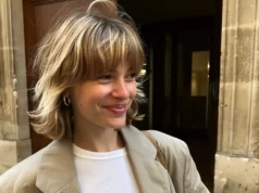 Стилистите я смятат за чудо: Тази прическа ви кара да изглеждате с 20 години по-млади 2026 Стилистите я смятат за чудо: Тази прическа ви кара да изглеждате с 20 години по-млади 2026