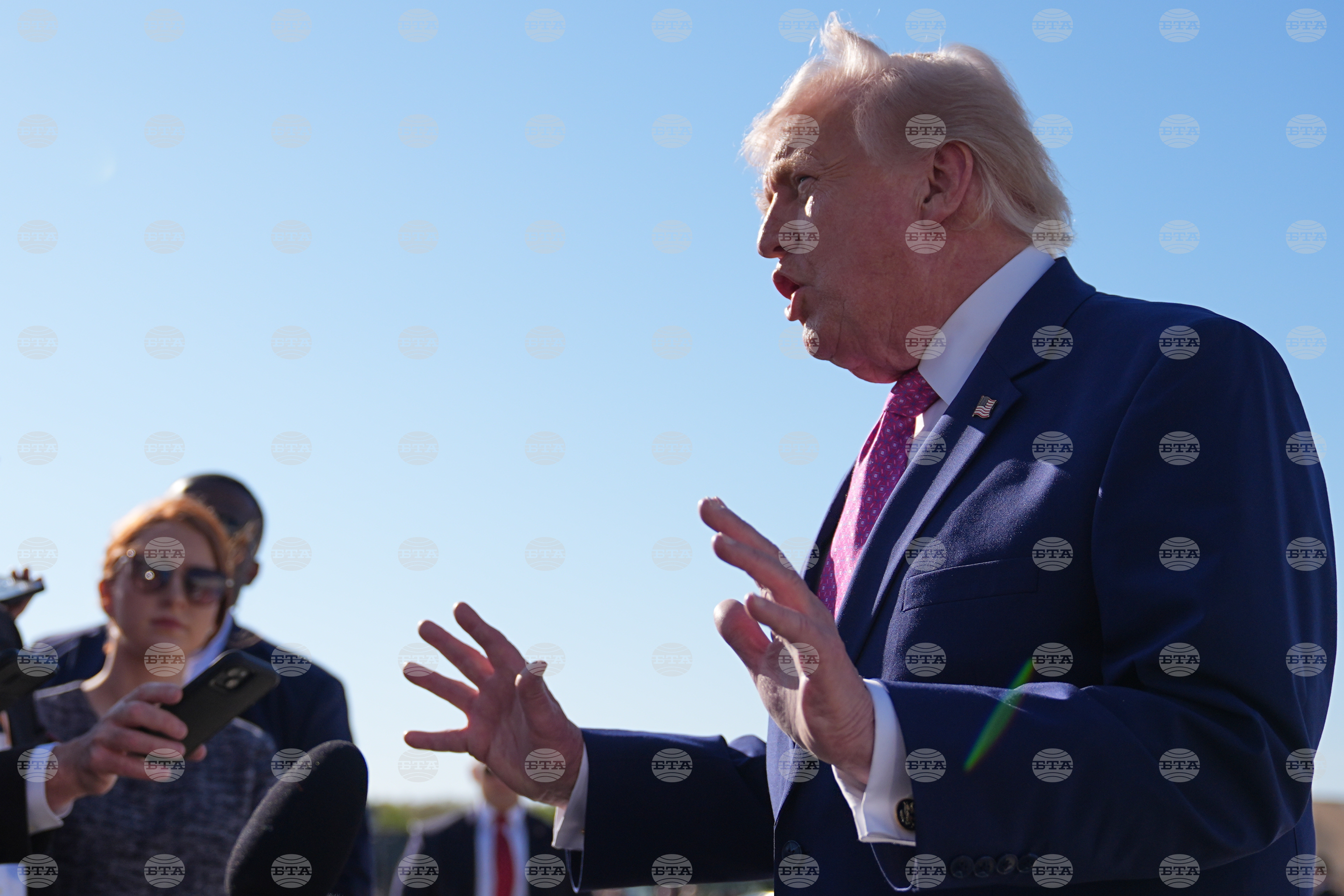 Свят тръмп заяви, че сащ ще "отворят ормузкия проток доста скоро" 2026 tramp zayavi che sasht shte otvoryat ormuzkiya protok d свят президентът на сащ доналд тръмп заяви пред репортери преди да се качи на борда на президентския самолет "еър форс... Iustitia. Bg тръмп заяви, че сащ ще "отворят ормузкия проток доста скоро" 2026 2026-04-11 01:15:00 юстиция свят