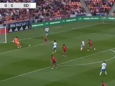 Τρομερή γκάφα στο MLS: Ο τερματοφύλακας έδωσε την μπάλα στον αντίπαλο επιθετικό και εκείνος σκόραρε 2026 Τρομερή γκάφα στο MLS: Ο τερματοφύλακας έδωσε την μπάλα στον αντίπαλο επιθετικό και εκείνος σκόραρε 2026