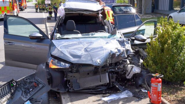Unfälle: Auto kracht in Lkw – Zweijährige lebensgefährlich verletzt Unfälle: Auto kracht in Lkw – Zweijährige lebensgefährlich verletzt 2026