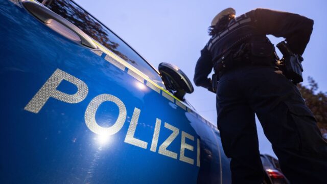 Unfälle: Betrunkener klaut Roller und rammt damit zwei Autos Unfälle: Betrunkener klaut Roller und rammt damit zwei Autos 2026