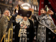 Варненският митрополит Йоан отслужи последованието за Царските часове и участва в изнасянето на светата плащаница на Велики петък 2026 Варненският митрополит Йоан отслужи последованието за Царските часове и участва в изнасянето на светата плащаница на Велики петък 2026