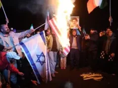 Вэнс отложил поездку в Пакистан для переговоров по Ирану 2026 Вэнс отложил поездку в Пакистан для переговоров по Ирану 2026