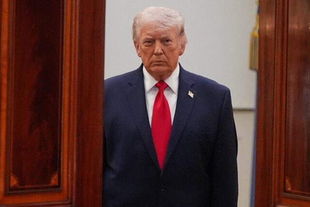 Washington pokračuje vo vojne s Iránom Washington pokračuje vo vojne s Iránom. Trump návrh o prímerí s Iránom neschválil, tvrdí zdroj 2026