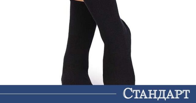 Защо не трябва да носим черни чорапи в самолета 2026