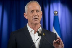 אחרי סערת הפרישה: בני גנץ חוזר בו 2026 - צֶדֶק - iustitia. Bg אחרי סערת הפרישה: בני גנץ חוזר בו