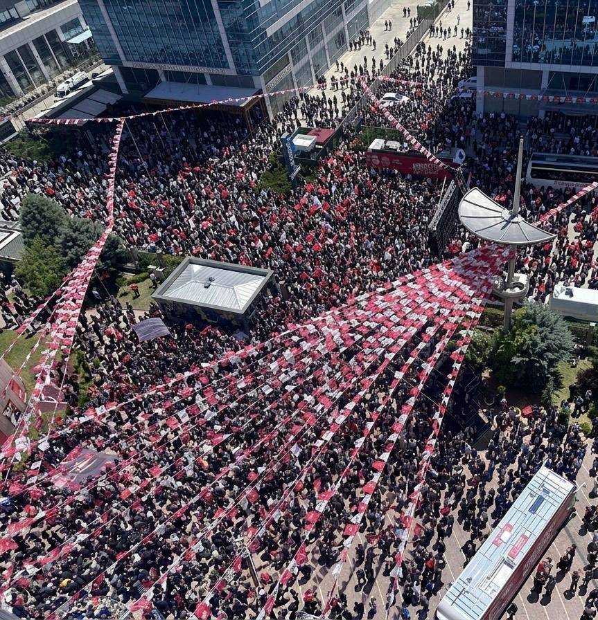 Akp kararıyla 2,5 yıl sonra chp koltuğuna oturan kılıçdaroğlu: fetö ajanlarını zamanında fark edemediğim için özür diliyorum 2026 akp karar yla sonra chp koltu una oturan daro fet ajanl 6 iustitia. Bg haber merkezi akp kararıyla 2,5 yıl sonra chp genel başkanlığı koltuğuna oturan kemal kılıçdaroğlu,... Iustitia. Bg akp kararıyla 2,5 yıl sonra chp koltuğuna oturan kılıçdaroğlu: fetö ajanlarını zamanında fark edemediğim için özür diliyorum 2026 2026-05-30 11:55:36 adalet - iustitia. Bg