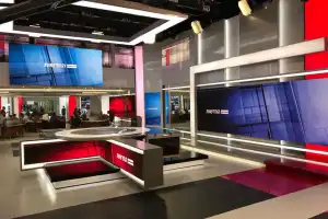 עיתונאי חדשות 12 עולה למתקפה: "מה עבר לך בראש?! "
