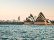 Banco central australiano volta a subir juros em 25 pontos base para 4,35% 2026 Banco central australiano volta a subir juros em 25 pontos base para 4,35% 2026