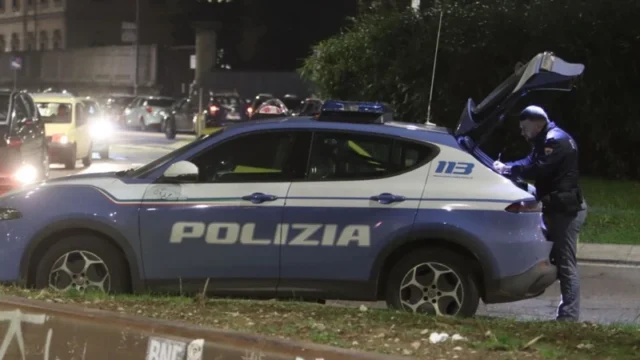 Chi è l'uomo che ha tentato di rubare un bimbo all'Esselunga 2026