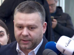 Ciprian Ciucu, întrebat dacă moţiunea de cenzură va trece: Se joacă. Lipsesc între cinci şi zece voturi ca să nu treacă 2026 Ciprian Ciucu, întrebat dacă moţiunea de cenzură va trece: Se joacă. Lipsesc între cinci şi zece voturi ca să nu treacă 2026