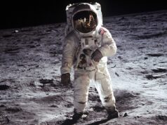 Dosarele OZN. Astronauții americani dezvăluie ce fenomene neobișnuite au observat în timpul misiunilor pe Lună 2026 Dosarele OZN. Astronauții americani dezvăluie ce fenomene neobișnuite au observat în timpul misiunilor pe Lună 2026