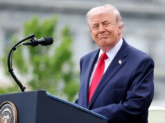 Droits de douane : l’Union européenne divisée sur l’accord commercial avec Donald Trump 2026 Droits de douane : l'Union européenne divisée sur l’accord commercial avec Donald Trump 2026