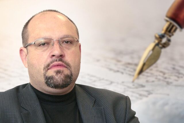 Rušenje vlade, še preden je nastala 2026