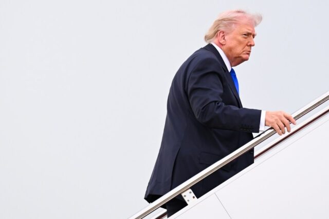 FAA contractor charged with threatening to kill Trump 2026
