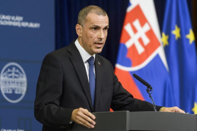 Generálny prokurátor Žilinka skončil počas dňa v nemocnici. Má mať podozrenie na infarkt 2026