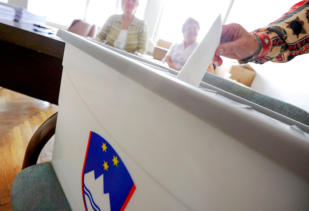 Konec uvažanja volivcev: sds, nsi in resni. Ca ukinjajo volilno pravico za tujce 2026 - pravosodje - iustitia. Bg Fokus konec uvažanja volivcev: sds, nsi in resni. Ca ukinjajo volilno pravico za tujce 2026 konec uva anja volivcev sds nsi resni ukinjajo volilno fokus iustitia. Bg piše: spletni časopis
tujci ne bodo smeli več odločati, kdo nam bo vladal. To poslanci sds, nsi in... Iustitia. Bg konec uvažanja volivcev: sds, nsi in resni. Ca ukinjajo volilno pravico za tujce 2026 2026-05-28 10:34:22 pravosodje - iustitia. Bg fokus