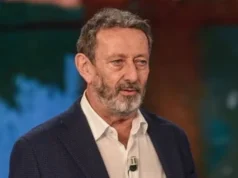 Michele Serra insulta l’elettore di centrodestra: “Gli basta un no all’immigrazione…” 2026 Michele Serra insulta l'elettore di centrodestra: "Gli basta un no all'immigrazione..." 2026