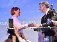 ŠOKIRANI ‘Plenković HDZ-ovce doveo pred gotov čin, a cijena Boške Ban bit će prolazno mjesto na listi’ 2026 ŠOKIRANI ‘Plenković HDZ-ovce doveo pred gotov čin, a cijena Boške Ban bit će prolazno mjesto na listi’ 2026