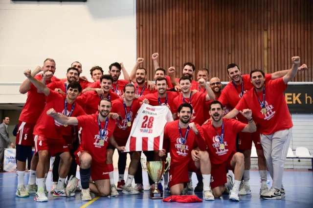 Ο Ολυμπιακός «έβαψε» ερυθρόλευκη  την κορυφή του ανδρικού χάντμπολ για τρίτη συνεχόμενη σεζόν 2026
