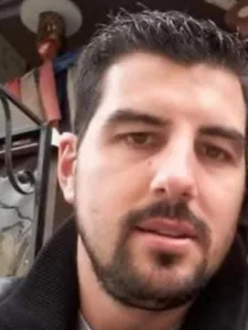 Πατέρας τριών παιδιών ο 37χρονος που πέθανε στο συσκευαστήριο στα λεχαινά, φωτο