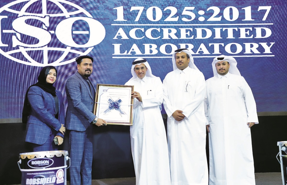 محليات شركة مصانع الأصباغ الوطنية أول شركة أصباغ فى قطر تحصل على شهادة iso/iec 17025 للمختبرات المعتمدة 2026 shrkh msana alasbagh alwtnyh awl shrkh asbagh qtr thsl 1 محليات iustitia. Bg احتفلت شركة مصانع الأصباغ الوطنية يوم الاثنين الموافق 11 مايو 2026 بحصولها على شهادة iso/iec 17025 الخاصة باعتماد... شركة مصانع الأصباغ الوطنية أول شركة أصباغ فى قطر تحصل على شهادة iso/iec 17025 للمختبرات المعتمدة 2026 2026-05-18 07:55:30 عدالة - iustitia. Bg محليات