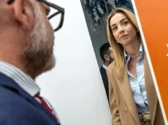 Silvia Salis, da Genova insulti agli Alpini: “Molestatori, via di qui” 2026 Silvia Salis, da Genova insulti agli Alpini: "Molestatori, via di qui" 2026