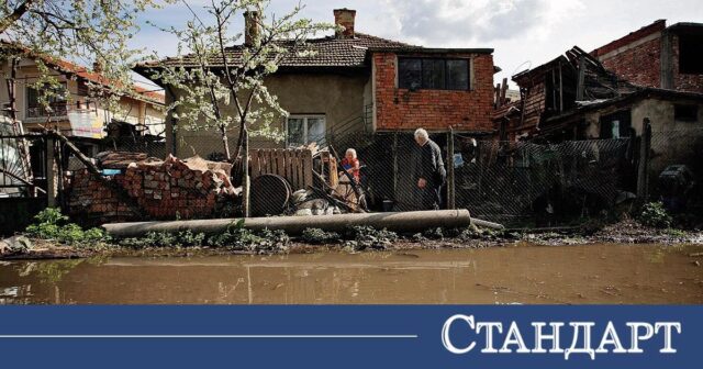 След бедствието: Обхождат къща по къща в засегнатите райони След бедствието: Обхождат къща по къща в засегнатите райони 2026